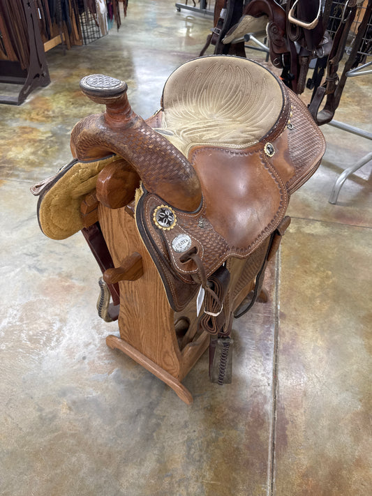 Used Crates Roper Saddle, 15.5" Seat