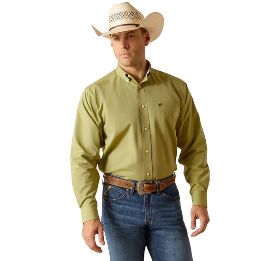 Ariat Men's Solid Pinpoint Oxford Sycamore Green Button Down Shirt