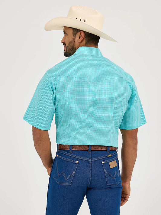 Wrangler Men's Wrinkle Resist Short Sleeve Western Snap Plaid Bright Turquoise Shirt