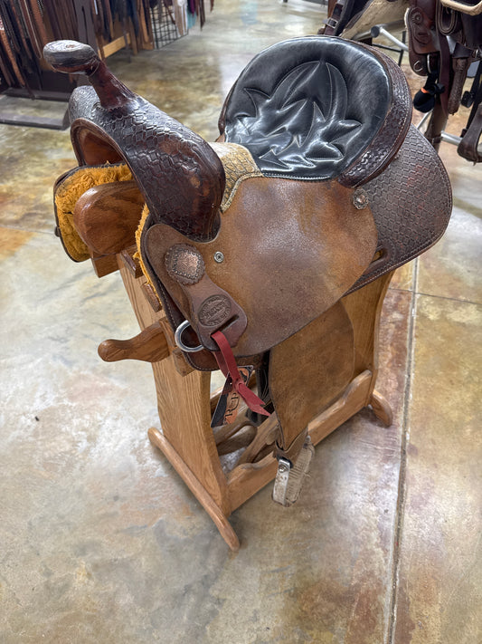 Used Shiloh Jordon Peterson Contender Barrel Saddle, 13"