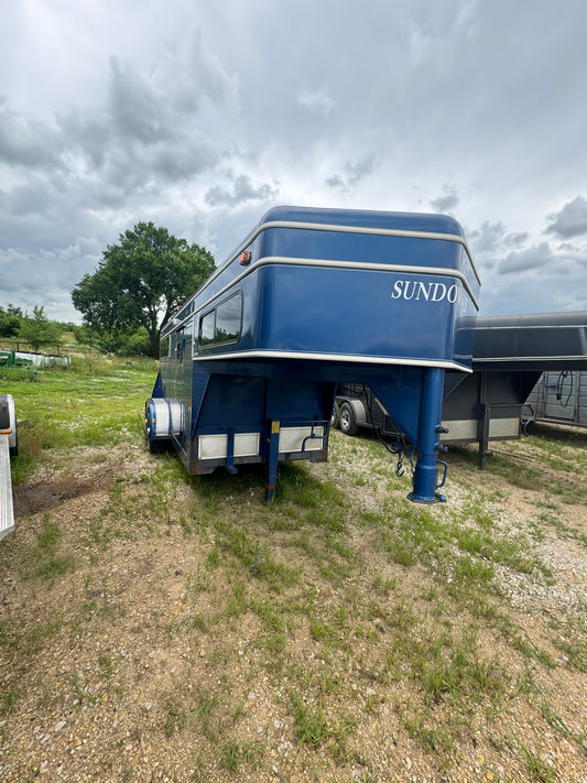 1993 Sundowner Rancher 3 Horse Slant