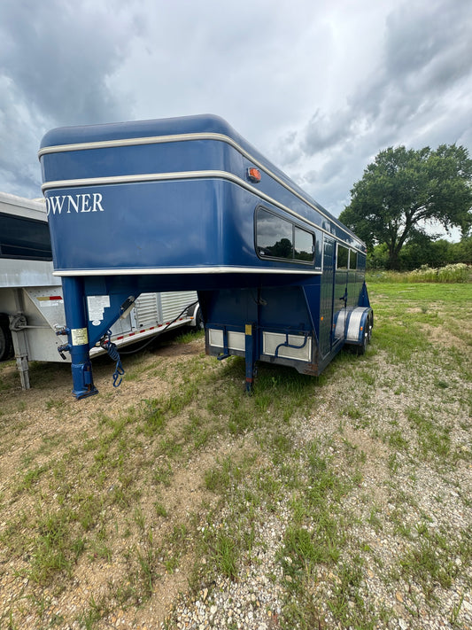 1993 Sundowner Rancher 3 Horse Slant