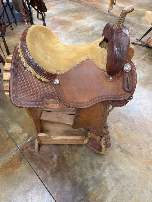 Used Courts Barrel Saddle, 14" Seat
