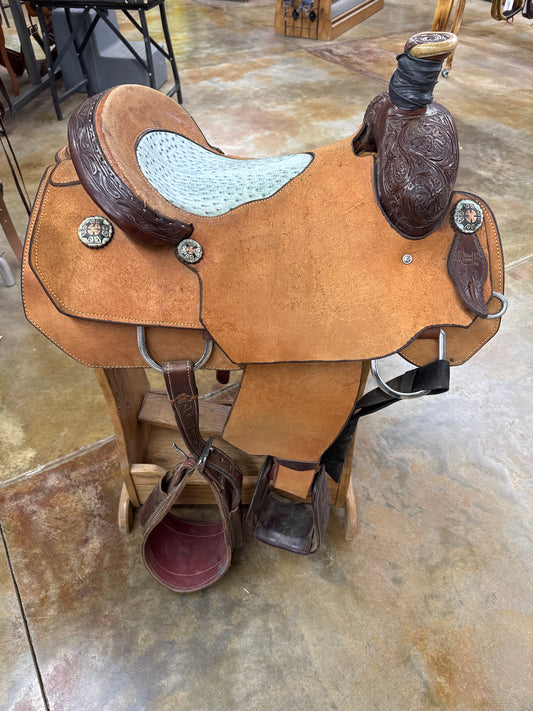 R Bar B Team Roper Saddle, 15.5" Seat