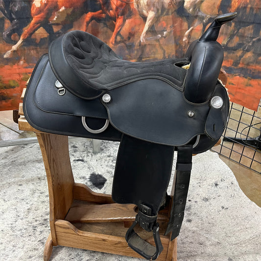 Used Wintec Western Trail Saddle, 15.5" Seat