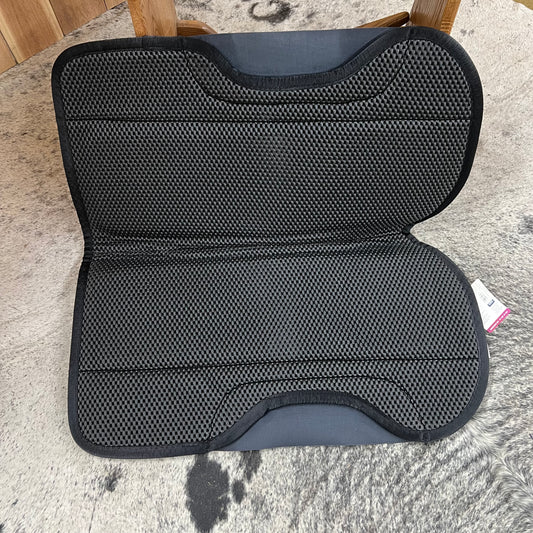 Used Weaver Gettagrip Saddle Pad