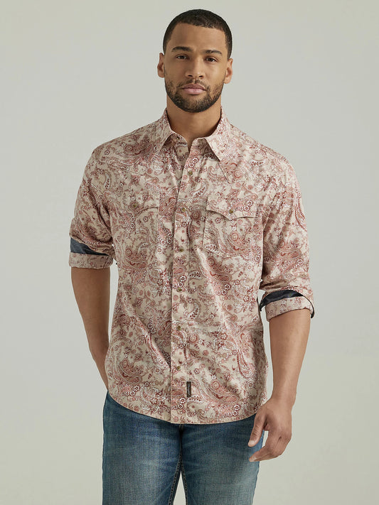 Wrangler Men's Retro Premium Peach Paisley Western Snap Shirt