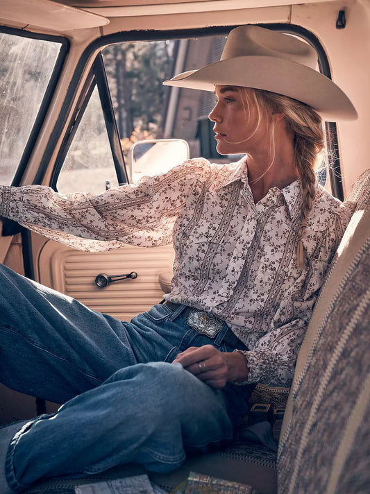 Wrangler Women's Smocked Sleeve Western Snap Blouse