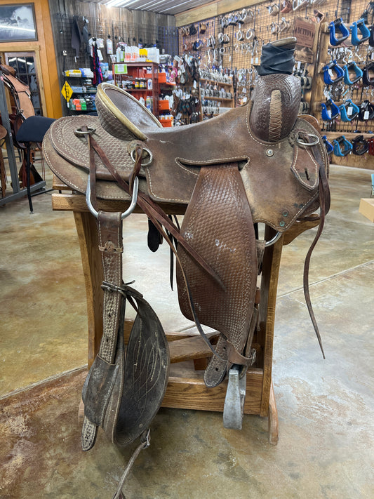 Used Heart of Texas Ranch Saddle, 15" Seat