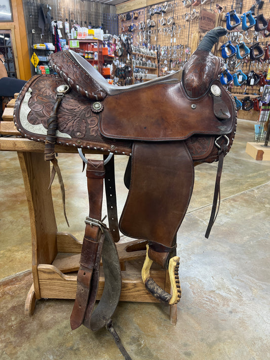 Used Crates Pleasure/Trail Saddle, 15.5" Seat