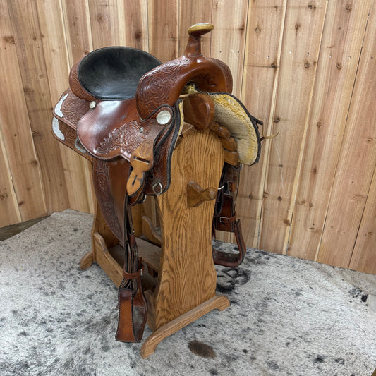 Used Circle Y Pleasure/Show Saddle, 15.5" Seat
