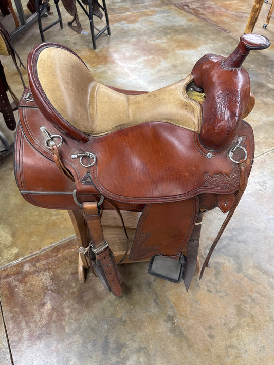 Used Hereford/TexTan Flex Trail Saddle, 17.5"