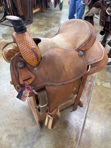 Used Hereford/TexTan Roper Saddle, 15.5"