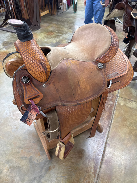 Used Hereford/TexTan Roper Saddle, 15.5"