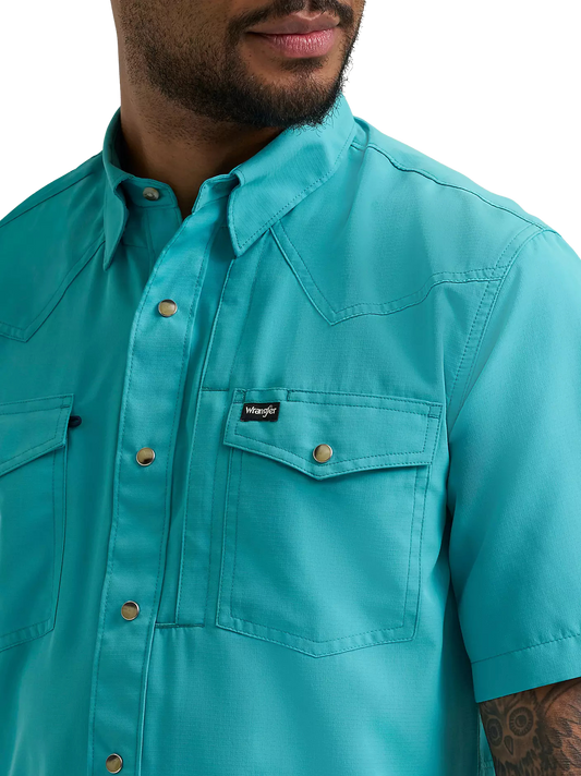 Wrangler All Terrain Gear Men's Latigo Bay Performance Shirt