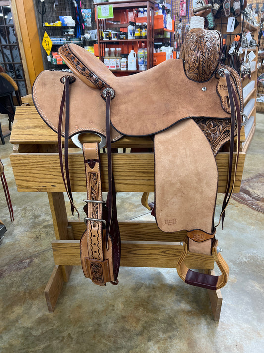 R Bar B Rancher Saddle, 15.5" Seat