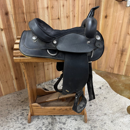 Used Wintec Pleasure/Trail Saddle, 15.5" Seat