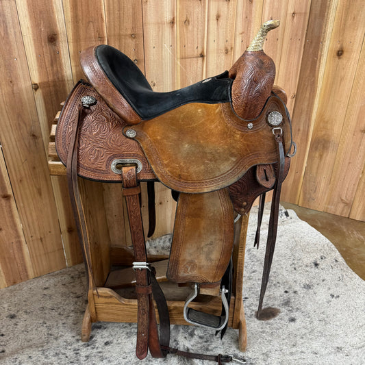 Used Circle Y Kelly Kaminiski Barrel, 15" Seat