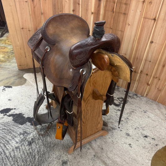 Used R Bar B Cowhorse Saddle, 15.5" Seat