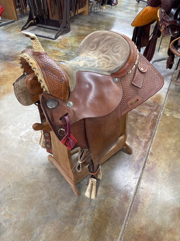 Used Buffalo Saddlery Saddle, 15"