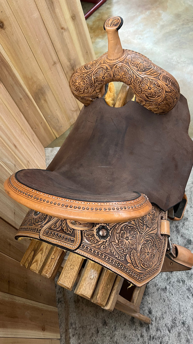 Circle Y Josey Ultimate Cash Barrel Saddle, 16" Seat (Demo)