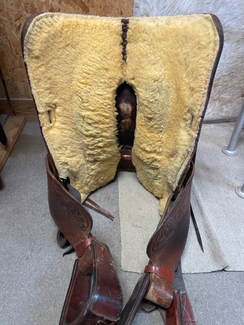 Used Western Pleasure Saddle, 14.5"