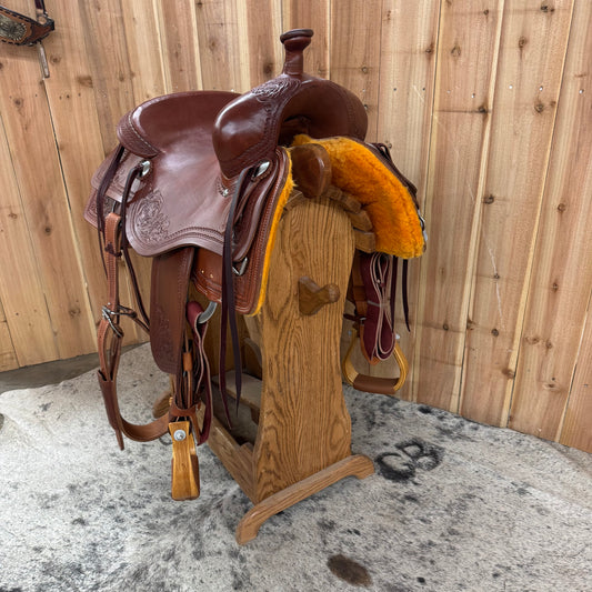 R Bar B Cowhorse Saddle, 16" Seat