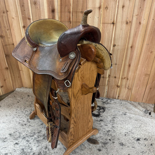 Used Courts Barrel Saddle, 14" Seat
