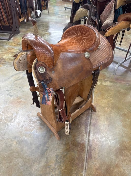 Used Longhorn Cutter Saddle, 15.5" Seat