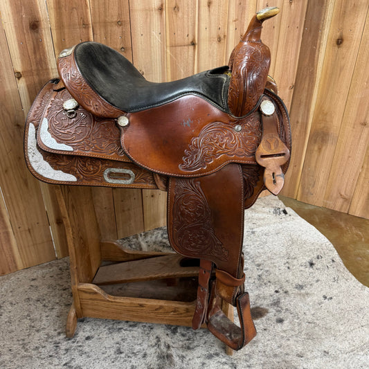 Used Circle Y Pleasure/Show Saddle, 15.5" Seat