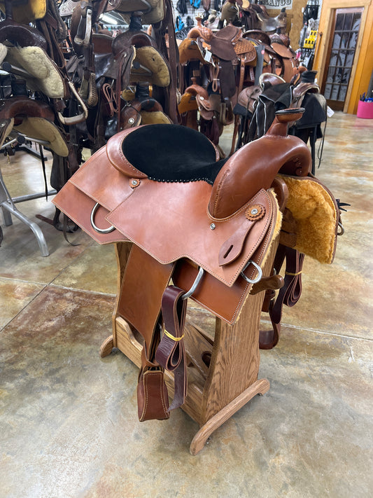 Sam's Reiner Saddle, 16" Seat