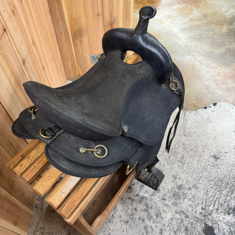 Used Abetta Flex Trail Saddle, 16" Seat