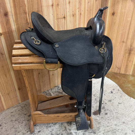 Used Abetta Flex Trail Saddle, 16" Seat