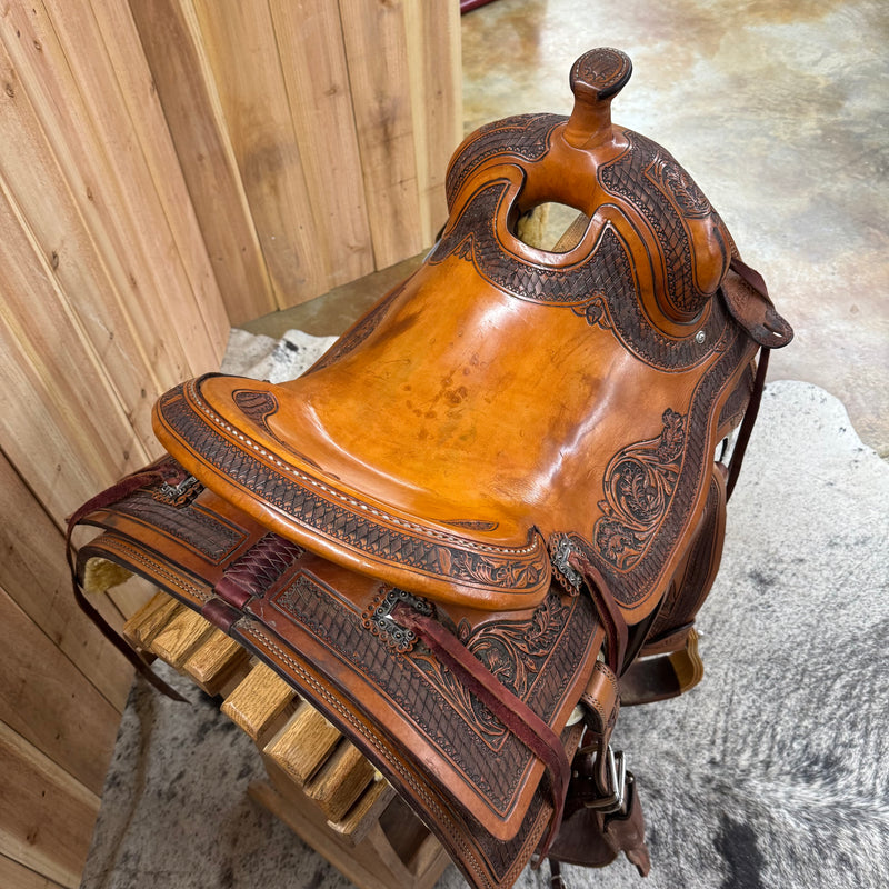 Used R Bar B Cowhorse Saddle, 16.25" Seat