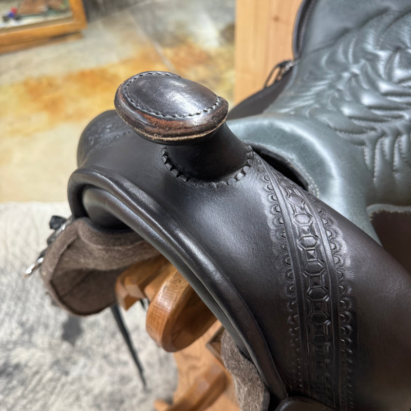 Tucker 377 Heritage Old West Black Saddle, 17.5" Wide (Demo)