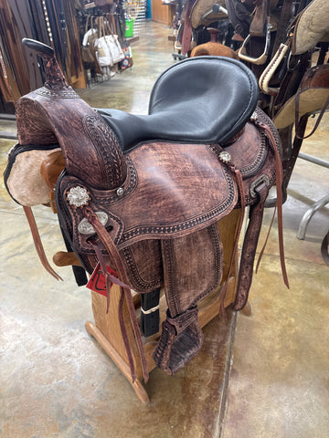 Used Hilason Treeless Trail Saddle, 17" Seat