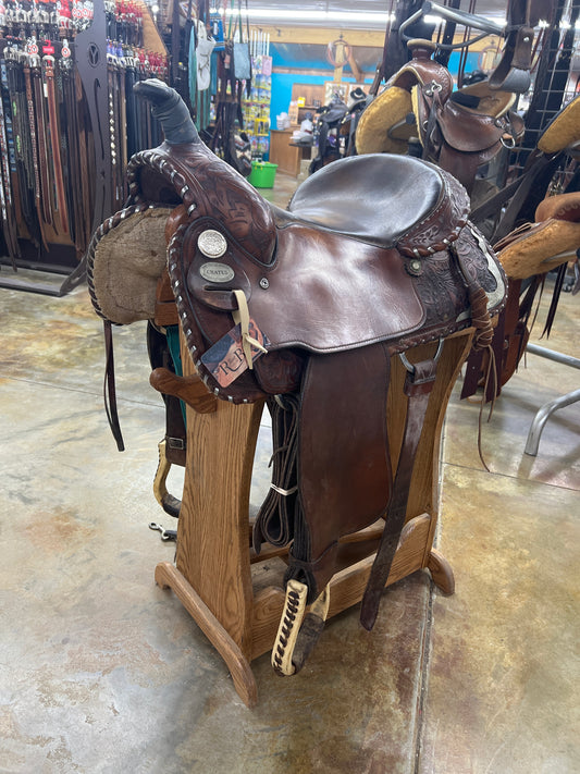 Used Crates Pleasure/Trail Saddle, 15.5" Seat