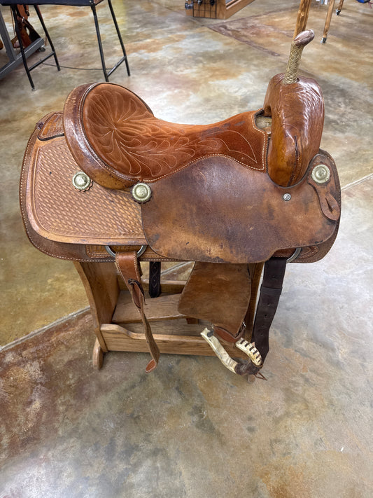 Used Longhorn Cutter Saddle, 15.5" Seat
