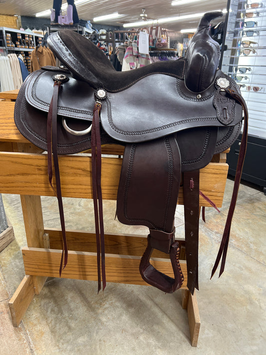 R Bar B Trail Saddle, 15.5" Seat