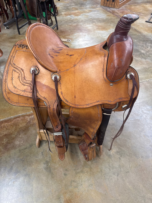 Used Saddle King Ranch Saddle, 16"