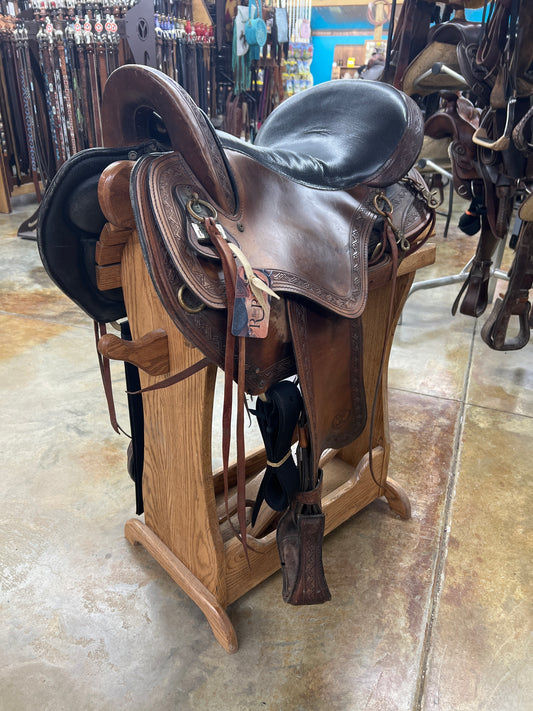 Used Big Horn Endurance/Trail, 17" Seat