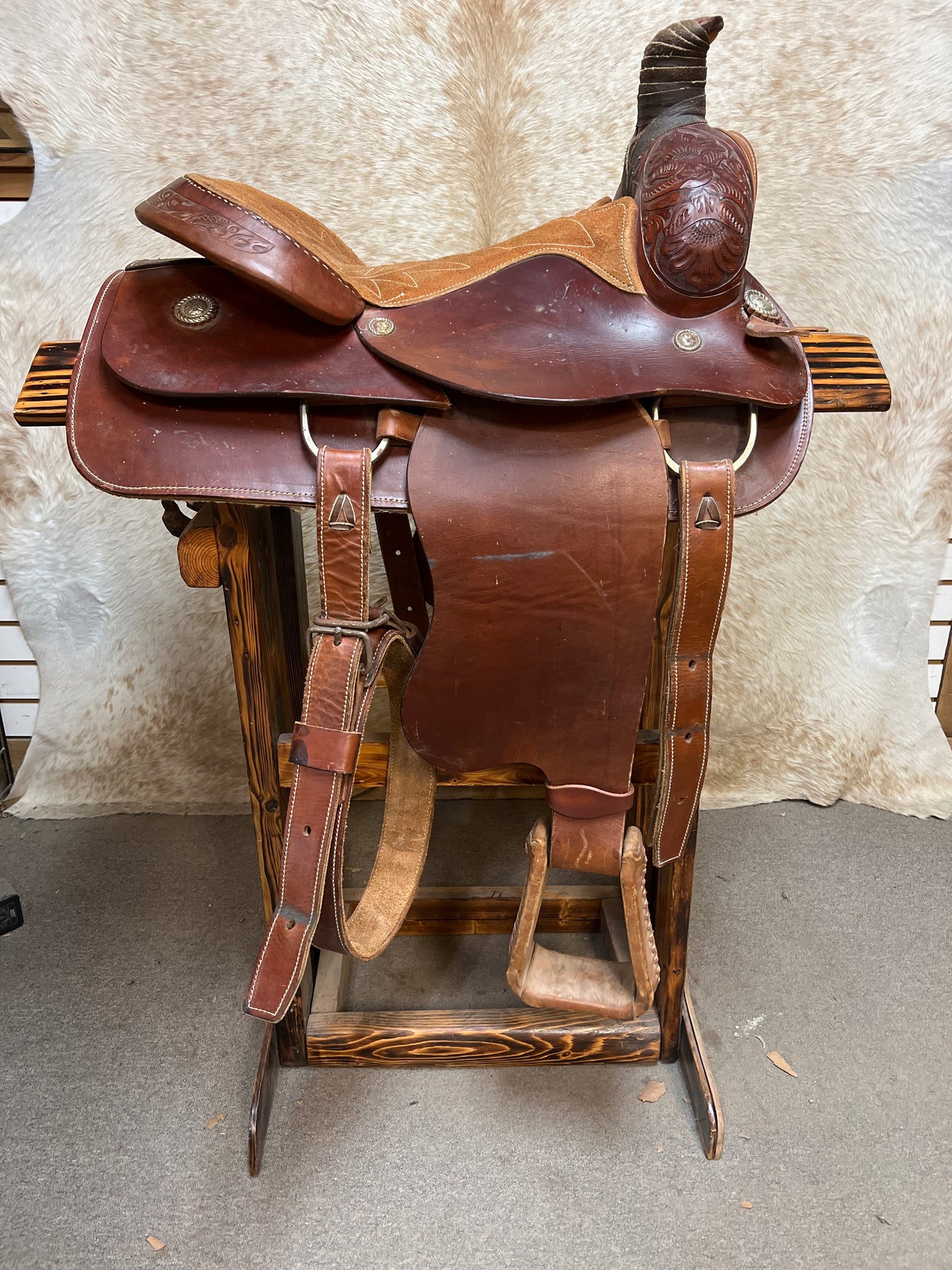 Used Lamb Saddlery Roper, 16.5"