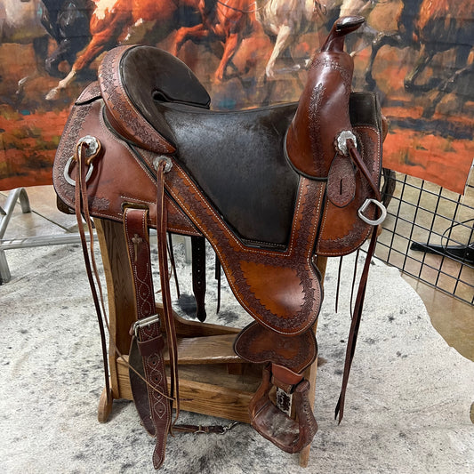 Used Circle Y Treeless Trail Saddle, 15.5" Seat