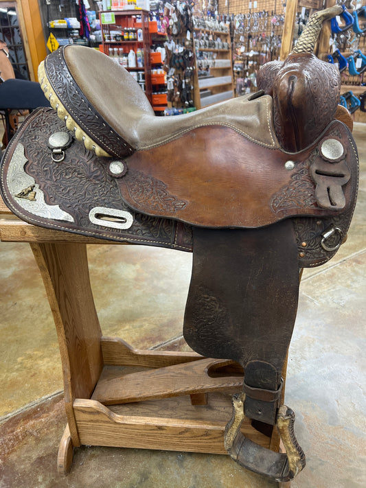 Used Big Horn Barrel Saddle, 15" Seat
