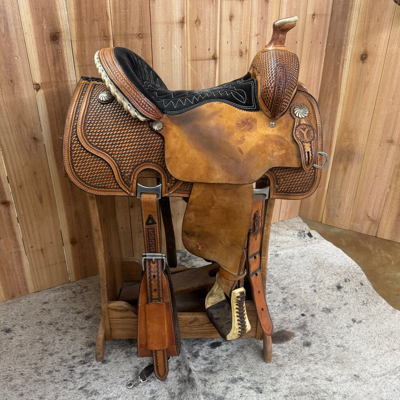 Used Circle Y Cheyenne All Around, 15" Seat