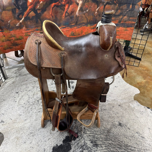 Used HR Ranch Saddle, 15.5" Seat