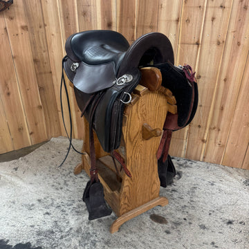 Tucker Horizon Nomad Endurance Trail Saddle, 17.5" Seat (Demo)