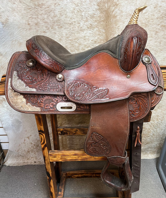 Used DM Saddlery Show/Pleasure, 15.5"