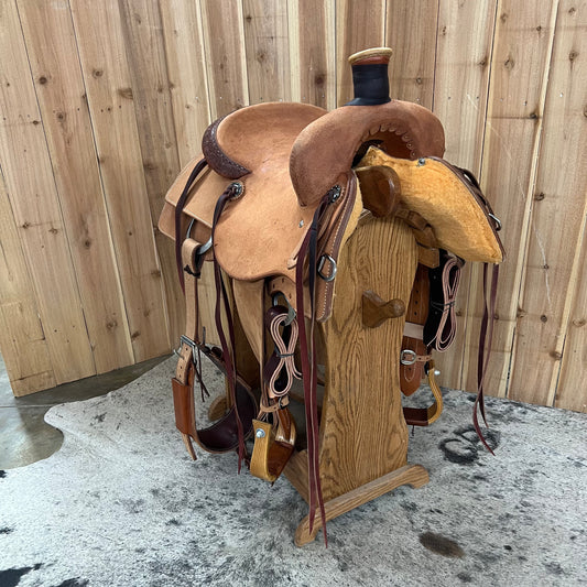 R Bar B Ranch Cutter/Cowhorse Saddle, 15.5" Seat