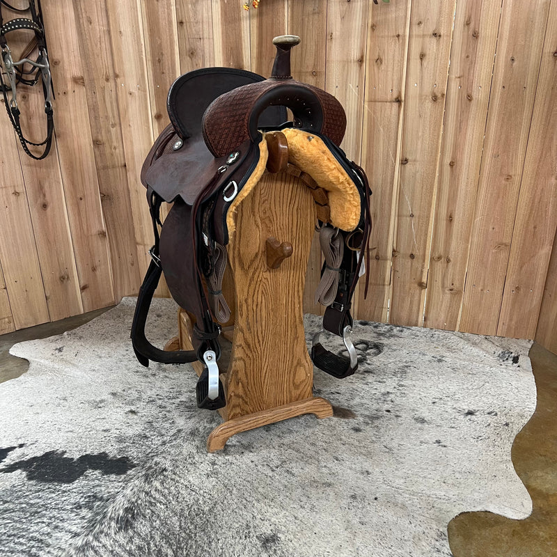 Circle Y Josey Cash Outlaw Barrel Saddle, 15.5" Seat (Demo)